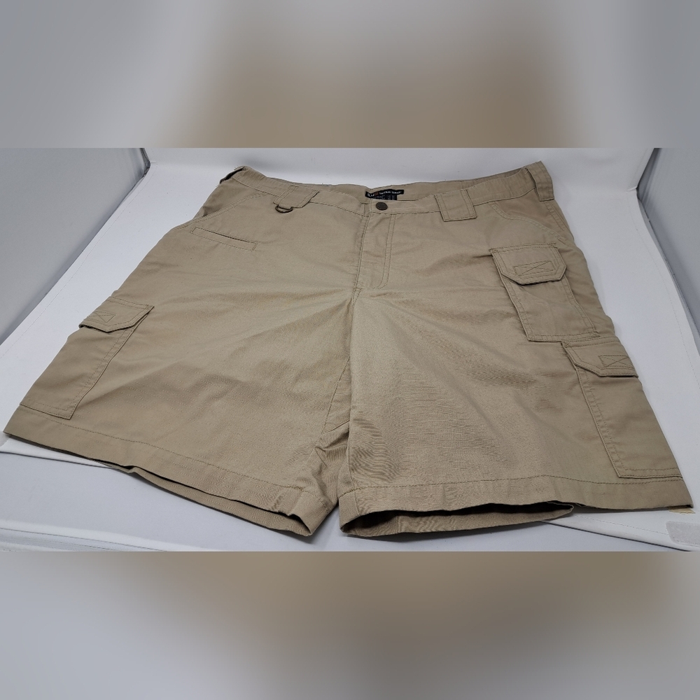 5.11 Tactical Men's Tactical Shorts Cargo Ripstop Beige size 34 Actual 37